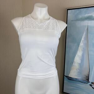 Lilly Pulitzer Bra Tank
Luxletic Vanti Whit. Size med NWT